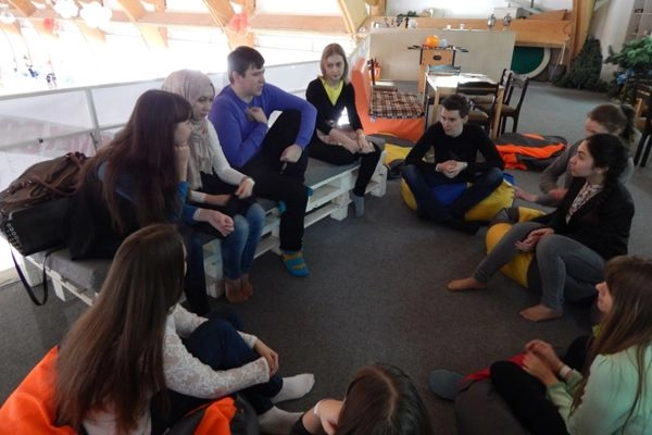 Старшеклассники отучились в Весенней экономической школе ПГУАС