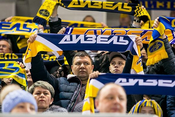 Главный тренер «Дизеля» поблагодарил болельщиков за полные трибуны