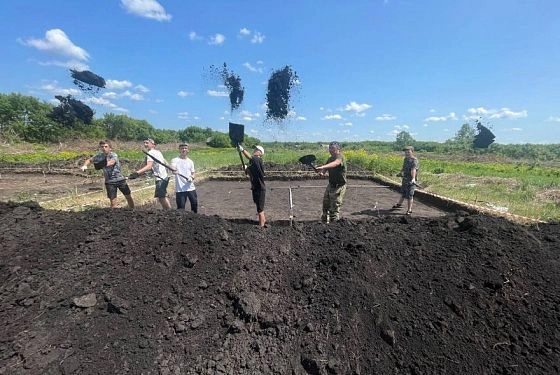 Юные археологи приступили к раскопкам в Русско-Труёвском городище