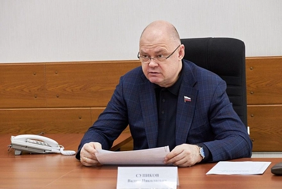 Вадим Супиков помог восстановить спортплощадку для пензенцев после ремонта теплосетей