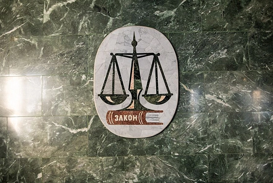 Сердобчанин попал в суд за националистическую символику на машине