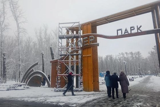 Желіде жас әйелдерді алдау туралы порно