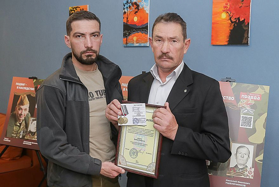 Отец ушел на СВО вслед за сыном: история Виктора и Сергея Демкиных из Сосновоборска Отец ушел на СВО вслед за сыном: история Виктора и Сергея Демкиных из Сосновоборска