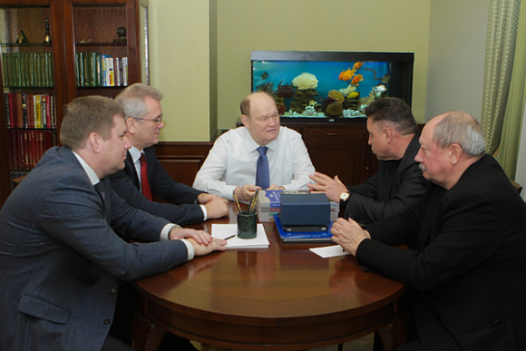 Фото||penza.ru Губернатор Василий Бочкарев встретился с сенатором Вячеславом Тимченко